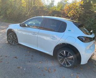 Peugeot Peugeot e-208 136 GT Pack Gebrauchtwagen