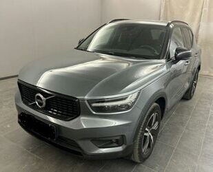 Volvo Volvo XC40 D4 R-Design AWD/Navi/LED/Pano/Kam/hzb.L Gebrauchtwagen