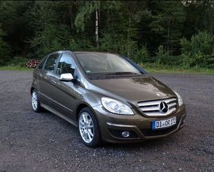 Mercedes-Benz Mercedes-Benz B 180 BlueEFFICIENCY 82tkm Gebrauchtwagen