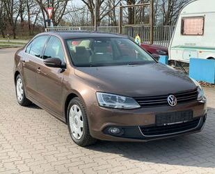 VW Volkswagen Jetta VI Highline+Servicebuch+AHK Toffe Gebrauchtwagen