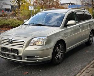 Toyota Toyota Avensis Kombi 2.0*Kamera*2.HD*Klimaautomati Gebrauchtwagen