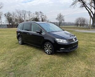 VW Volkswagen SHARAN,NAVI,SH,7SITZER,AHK,BI-XENON,ELE Gebrauchtwagen