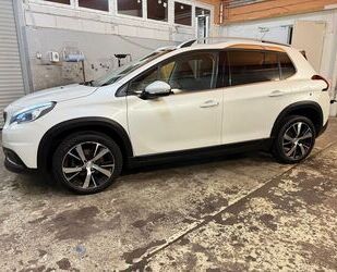 Peugeot Peugeot 2008 Allure Euro6 Automatik! Gebrauchtwagen