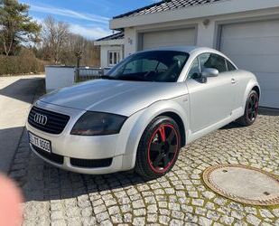 Audi Audi TT Coupe 1.8T heute schon ein Klassiker !!! Gebrauchtwagen