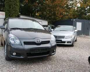 Toyota Toyota Corolla Verso 2.2-l-D-CAT Executive Gebrauchtwagen