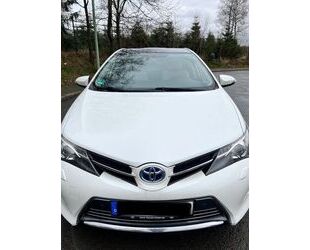 Toyota Toyota Auris Hybrid Executive 1,8-l-VVT-i Executiv Gebrauchtwagen