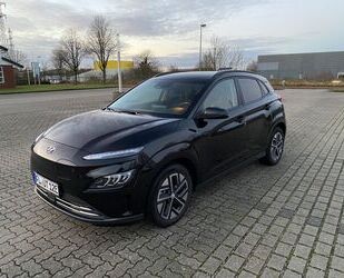 Hyundai Hyundai Kona ELEKTRO, Großer Akku, Wärmepumpe, Sel Gebrauchtwagen