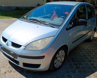 Mitsubishi Mitsubishi Colt 1.1 Invite Gebrauchtwagen