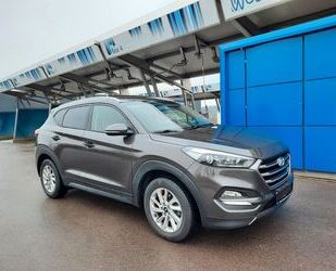 Hyundai Hyundai Tucson blue Classic 2WD Tempomat PDC Euro Gebrauchtwagen