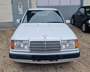 Mercedes-Benz Mercedes-Benz E 200 1.Hand W124 Kennzeichen Gebrauchtwagen