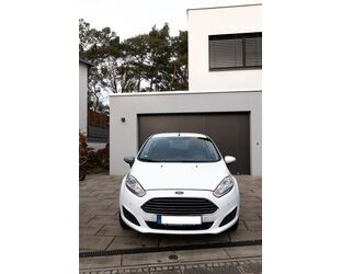 Ford Ford Fiesta 1,5 TDCi S/S Ambiente Ambiente Gebrauchtwagen