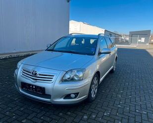 Toyota Toyota Avensis Kombi 1.8 Travel Gebrauchtwagen