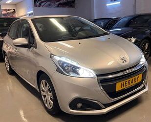 Peugeot Peugeot 208 1.6 Blue HDi 5-Doors Navi Bj-17 EURO-6 Gebrauchtwagen