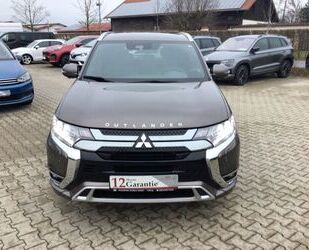 Mitsubishi Mitsubishi Outlander 2.4 4WD Plug-In Hybrid AHK Gebrauchtwagen