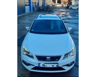 Seat Seat Leon FR 1.8 DSG, Pano. Ahk, Beats, Black Edit Gebrauchtwagen