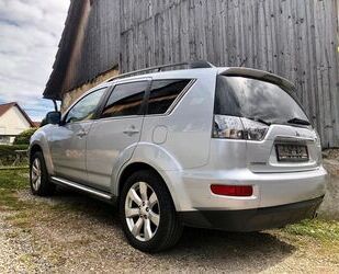 Mitsubishi Mitsubishi Outlander 2.2 DI-D+ MIVEC Instyle 4WD I Gebrauchtwagen