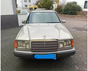 Mercedes-Benz Mercedes-Benz E 230 TE Gebrauchtwagen