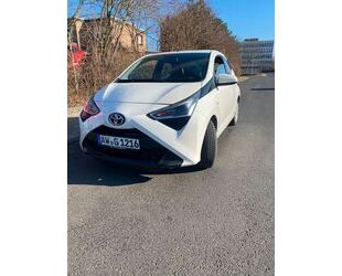 Toyota Toyota Aygo (X) 1,0-l-VVT-i x-trend x-trend Gebrauchtwagen