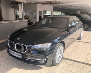 BMW BMW 750Ld xDrive*BI-XEN*HEAD-UP*NAVI-PROF*SOFTCLOS Gebrauchtwagen