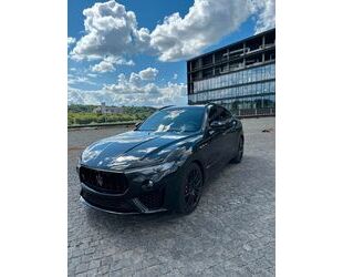 Maserati Maserati Levante Benzin 3.0 V6 316kW S GRANSPORT 4 Gebrauchtwagen