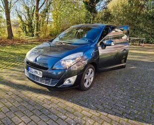 Renault Renault Scenic Luxe dCi 160 Luxe Gebrauchtwagen