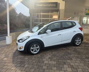 Hyundai Hyundai ix20 Crossline Automatik Panoramadach Gebrauchtwagen