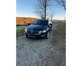 Skoda Skoda Octavia 2.0 TSI DSG RS 230 Combi RS Gebrauchtwagen