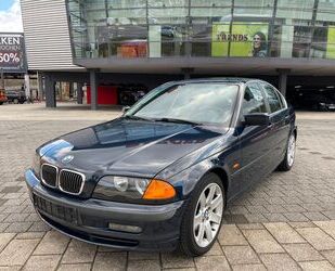 BMW BMW 328i Sport Edition, Xenon, Navi, harman/kardon Gebrauchtwagen