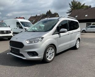 Ford Ford Tourneo Courier Titanium Gebrauchtwagen