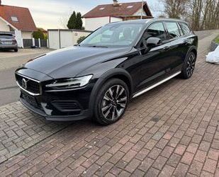 Volvo Volvo V60 Cross Country Core AWD AHK Gebrauchtwagen