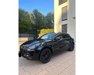 Porsche Porsche Macan Turbo / Scheckheft Porsche Zentrum Gebrauchtwagen