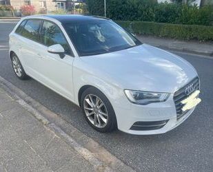 Audi Audi A3 1.8 TFSI S tronic Ambition Sportback Ambit Gebrauchtwagen