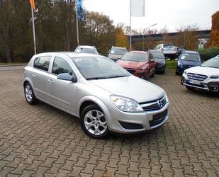 Opel Opel Astra H 1,6i Lim. Navi / AHK Gebrauchtwagen