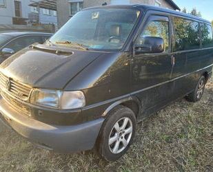 VW Volkswagen T4 Caravelle 2.5 TDI 111KW Leder Klima Gebrauchtwagen