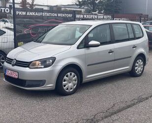 VW Volkswagen Touran 1,6 TDI Trendline BMT Gebrauchtwagen