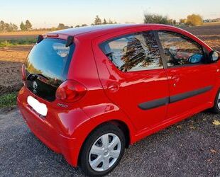 Toyota Toyota Aygo AYGO CoolRed *1.HAND*TÜV NEU* Gebrauchtwagen