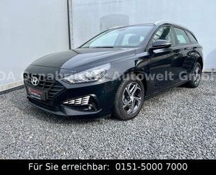 Hyundai Hyundai i30cw 120PS*Automatik*SHZ*Tempomat*PDC*Blu Gebrauchtwagen