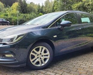 Opel Opel Astra Sports Tourer 1.4T Navi+NSW+Sitzheizung Gebrauchtwagen