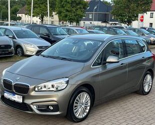 BMW BMW 2 Active Tourer 220 i *LED*NAVI*TEMPO*SHZ*PDC Gebrauchtwagen