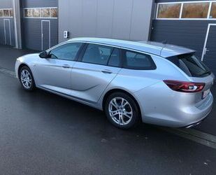 Opel Opel Insignia B ST Business Elegance 4x4+Alu 18+AH Gebrauchtwagen