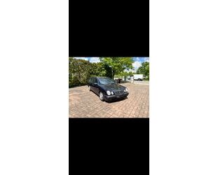 Mercedes-Benz Mercedes-Benz E 300 TDT Avantgarde M606 Gebrauchtwagen