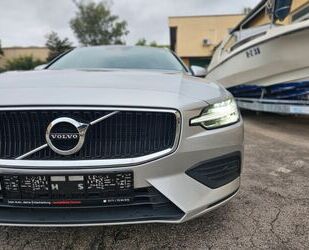 Volvo Volvo V60 T5 Kombi Momentum Pro AWD Gebrauchtwagen