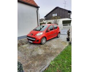 Peugeot Peugeot 107 mit 68 PS - 5 Türer| Rentnerfahrzeug Gebrauchtwagen