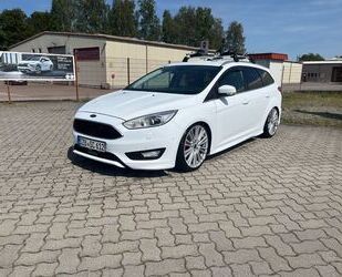 Ford Ford Focus 2,0TDCi 110kW DPF Titanium Turnier Gebrauchtwagen