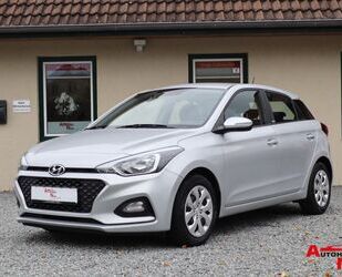 Hyundai Hyundai i20 Select Klimaanlage/Ölservice/Scheckhef Gebrauchtwagen