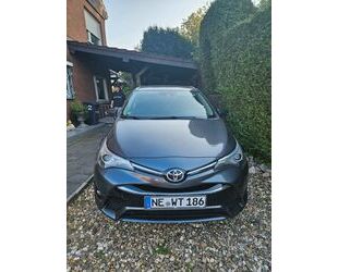 Toyota Toyota Avensis 2,0-l-D-4D Business Ed. Touring Spo Gebrauchtwagen