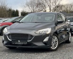 Ford Ford Focus 1,0 EcoBoostTitanium Auto Gebrauchtwagen