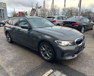 BMW BMW 320e Touring xDrive Sport Line Gebrauchtwagen