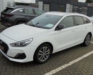 Hyundai Hyundai i30 Kombi 1.4 Passion Gebrauchtwagen