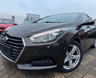 Hyundai Hyundai i40 cw 1,7CRDi blue Premium,Automatik,Klim Gebrauchtwagen